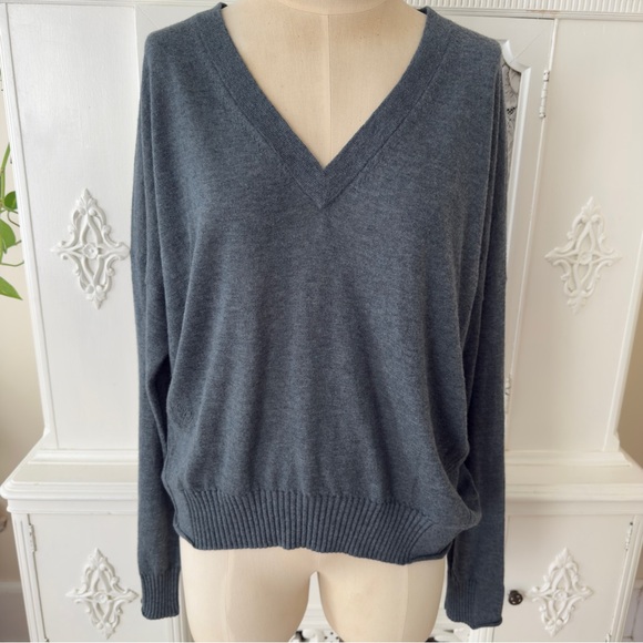 Zadig & Voltaire 100% Cashmere V Neck Sweater - Picture 1 of 9